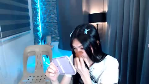 Snapshot of prettycumnotes69 chatting on January 16, 7:07 am ASHLEY online show from January 16, 7:07 am