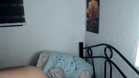 Snapshot of prettycumnotes69 chatting on November 15, 1:47 am ASHLEY online show from November 15, 1:47 am