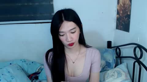 Snapshot of prettycumnotes69 chatting on December 17, 3:18 pm ASHLEY online show from December 17, 3:18 pm