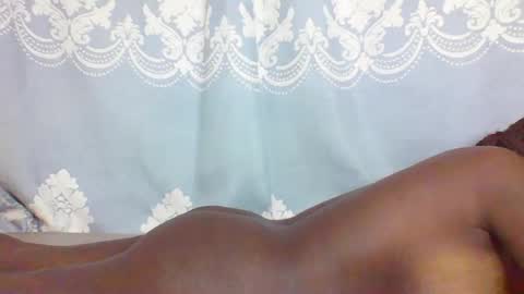 Snapshot of prettydarkskin002 chatting on February 26, 10:31 pm SHANIA online show from February 26, 10:31 pm