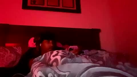 prettyfacefemale online show from October 15, 8:58 am