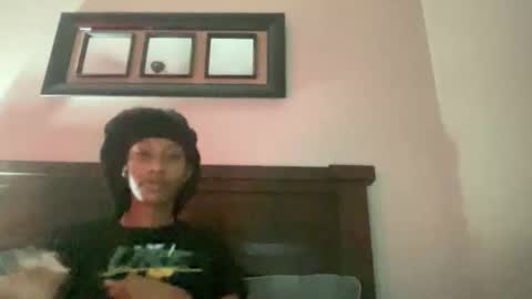 prettyfacefemale online show from May 20, 5:02 am