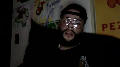 prettyglazed online show from February 13, 2:34 am