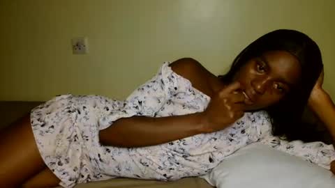Snapshot of prettygoddess1 chatting on July 3, 3:02 am Mary online show from July 3, 3:02 am