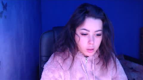 Snapshot of prettyjulliette chatting on January 3, 10:52 am prettyjulliette online show from January 3, 10:52 am