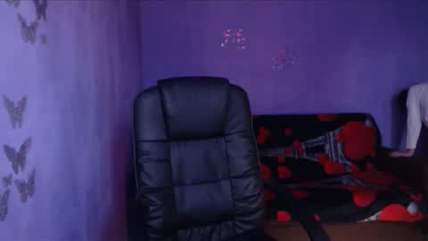 Snapshot of prettyjulliette chatting on January 8, 10:48 am prettyjulliette online show from January 8, 10:48 am