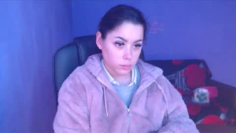 Snapshot of prettyjulliette chatting on January 14, 10:59 am prettyjulliette online show from January 14, 10:59 am