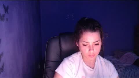 Snapshot of prettyjulliette chatting on January 21, 2:05 pm prettyjulliette online show from January 21, 2:05 pm