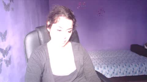 Snapshot of prettyjulliette chatting on January 22, 12:38 pm prettyjulliette online show from January 22, 12:38 pm