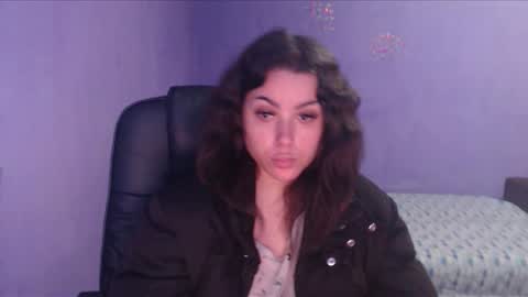 Snapshot of prettyjulliette chatting on February 4, 3:15 pm prettyjulliette online show from February 4, 3:15 pm