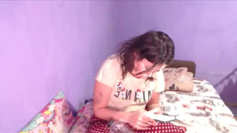Snapshot of prettyjulliette chatting on March 3, 5:39 pm prettyjulliette online show from March 3, 5:39 pm