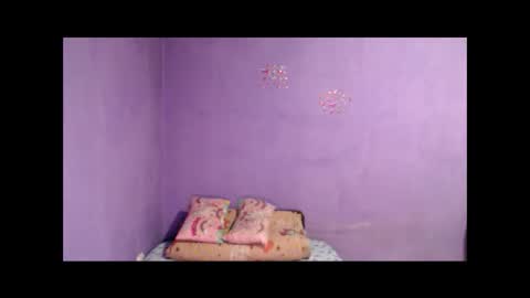 Snapshot of prettyjulliette chatting on March 4, 5:24 pm prettyjulliette online show from March 4, 5:24 pm