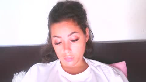 Snapshot of prettyjulliette chatting on September 19, 3:02 pm prettyjulliette online show from September 19, 3:02 pm