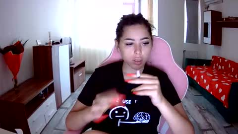 Snapshot of prettyjulliette chatting on September 25, 12:31 pm prettyjulliette online show from September 25, 12:31 pm