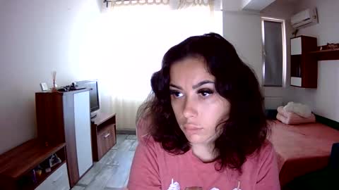 Snapshot of prettyjulliette chatting on September 28, 10:31 am prettyjulliette online show from September 28, 10:31 am