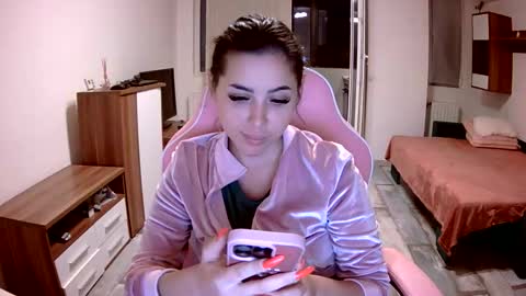 Snapshot of prettyjulliette chatting on October 3, 4:04 pm prettyjulliette online show from October 3, 4:04 pm