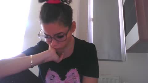 Snapshot of prettyjulliette chatting on October 17, 9:23 am prettyjulliette online show from October 17, 9:23 am