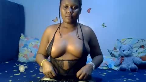 prettymel1 online show from June 3, 9:42 pm