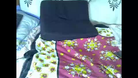 Snapshot of prettymish25 chatting on January 10, 5:15 am prettymish25 online show from January 10, 5:15 am