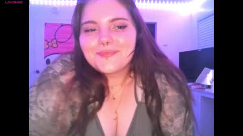 pretttypearl online show from September 24, 4:27 am