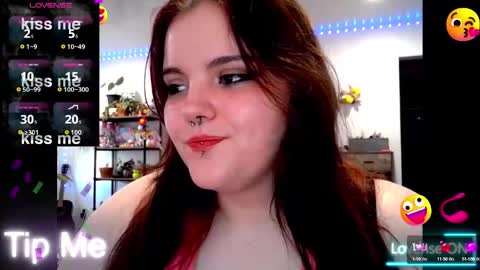 pretttypearl online show from September 27, 5:51 pm