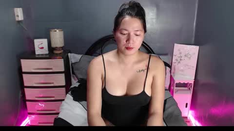 Snapshot of prettypetiteashley chatting on September 17, 7:43 am ashley online show from September 17, 7:43 am