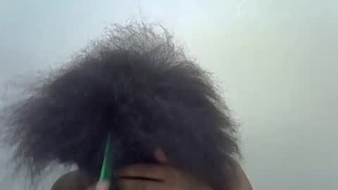 Snapshot of prettyqueenn1 chatting on February 28, 1:58 am sharon online show from February 28, 1:58 am