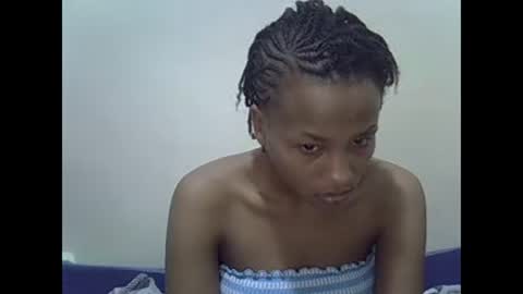 Snapshot of prettyqueenn1 chatting on March 10, 4:03 pm sharon online show from March 10, 4:03 pm