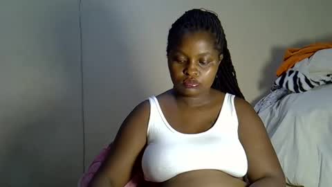 prettyriss online show from April 4, 8:39 pm