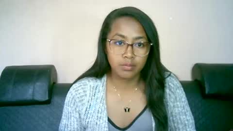 Snapshot of prettysexy3601 chatting on June 27, 12:33 pm prettysexy3601 online show from June 27, 12:33 pm
