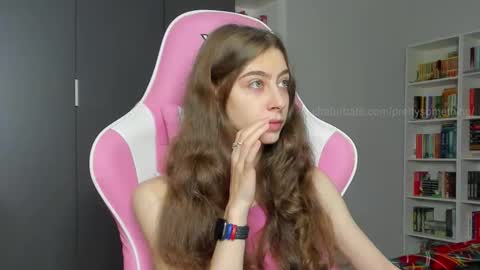 Sophie  next stream will be at Monday  i will wait you guys  online show from October 9, 6:22 am