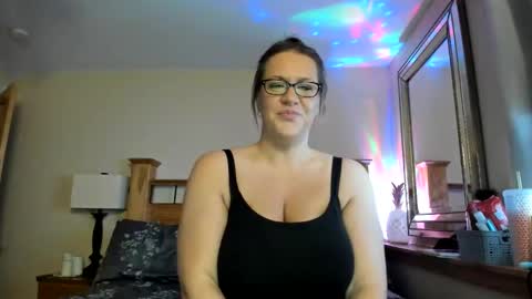 prettystarmn online show from April 23, 9:39 pm