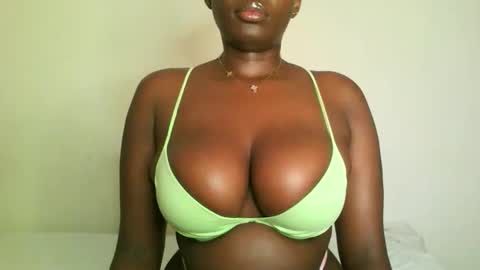 prettyvishy online show from April 2, 5:16 am