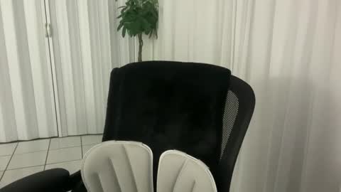 Snapshot of prettyyykittyyy22 chatting on December 20, 5:25 am prettyyykittyyy22 online show from December 20, 5:25 am