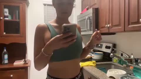 prettyyykittyyy22 online show from March 31, 2:35 am