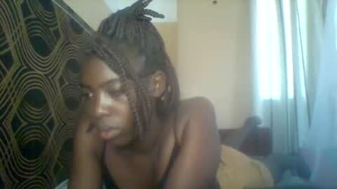 prettyzuzu online show from September 29, 6:40 am