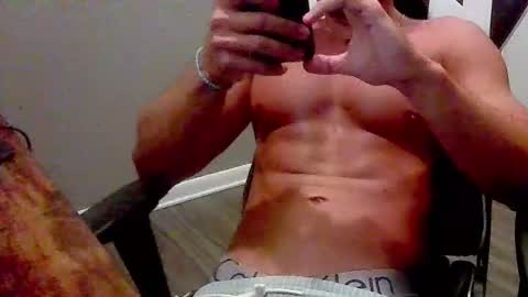 Snapshot of prezzo402 chatting on July 2, 5:35 am Prezzo402 online show from July 2, 5:35 am