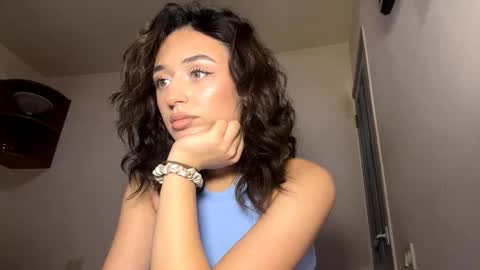 Sofi online show from December 19, 3:52 pm