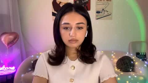 Sofi online show from April 21, 10:10 am