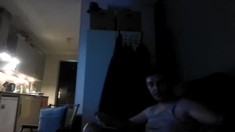 prieslucas068 online show from May 23, 11:03 am