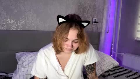 Snapshot of primrosebrabsona chatting on October 16, 8:15 am Anna Vdovoch online show from October 16, 8:15 am