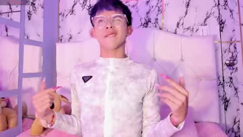 Apolo online show from December 2, 8:48 pm