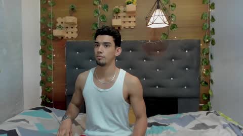 Snapshot of prince_arthur77 chatting on January 31, 3:44 pm prince_arthur77 online show from January 31, 3:44 pm