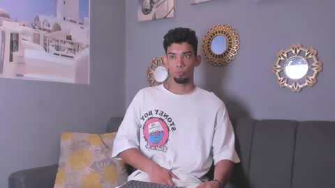 Snapshot of prince_arthur77 chatting on September 13, 1:55 pm prince_arthur77 online show from September 13, 1:55 pm