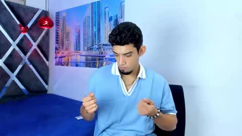 Snapshot of prince_arthur77 chatting on October 26, 1:28 pm prince_arthur77 online show from October 26, 1:28 pm