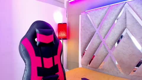 Snapshot of prince_arthur77 chatting on November 8, 3:12 pm prince_arthur77 online show from November 8, 3:12 pm