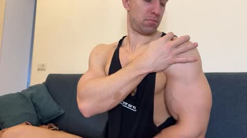 Snapshot of prince_d1ck chatting on February 11, 12:43 pm Andy Cumalot online show from February 11, 12:43 pm