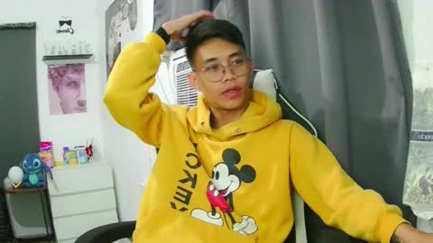 Snapshot of prince_harrison chatting on August 3, 7:28 pm prince_harrison online show from August 3, 7:28 pm