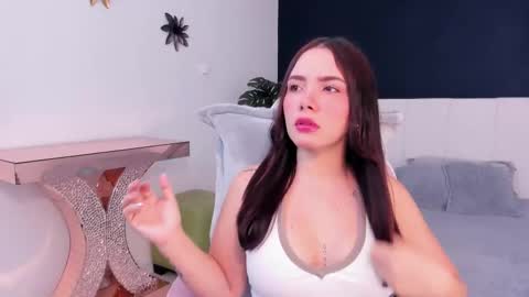 Snapshot of prince_mia2 chatting on February 20, 12:16 pm Mia online show from February 20, 12:16 pm