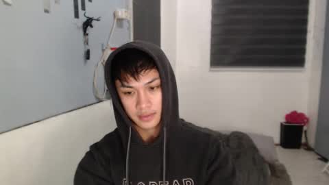 Snapshot of princeadrianx chatting on November 8, 5:01 pm Prince Adrian online show from November 8, 5:01 pm